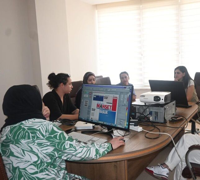 Genç Gazeteciler Antalya’da Manşet Attılar: 15 Temmuz’u Yeniden Yazdılar