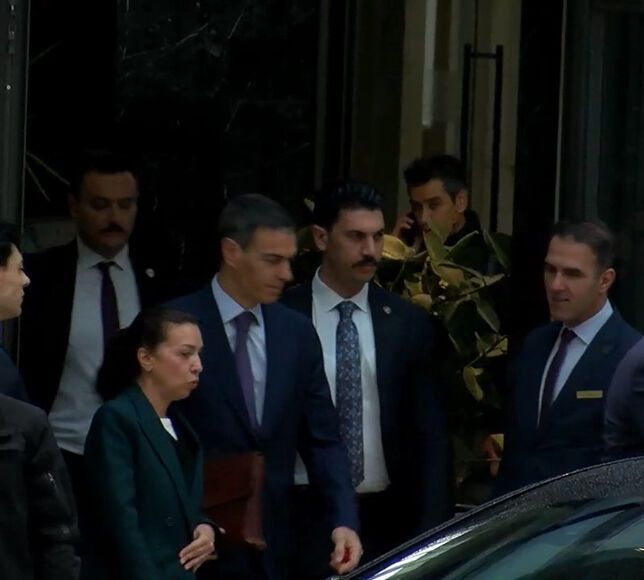İspanya Başbakanı’nı Taşıyan Uçak Ankara’ya Acil İniş Yaptı, Sanchez Geceyi Ankara’da Geçirdi