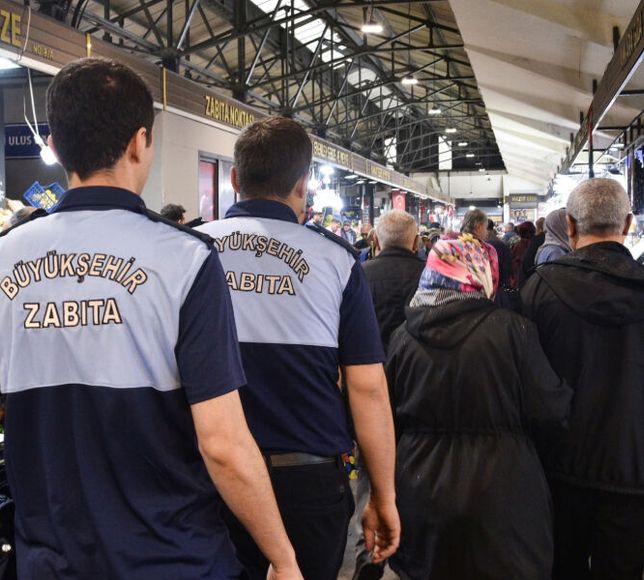 Ankara Zabıtası’ndan Bayram Mesaisi: Hem Gıda Hem Dilenci Denetimi