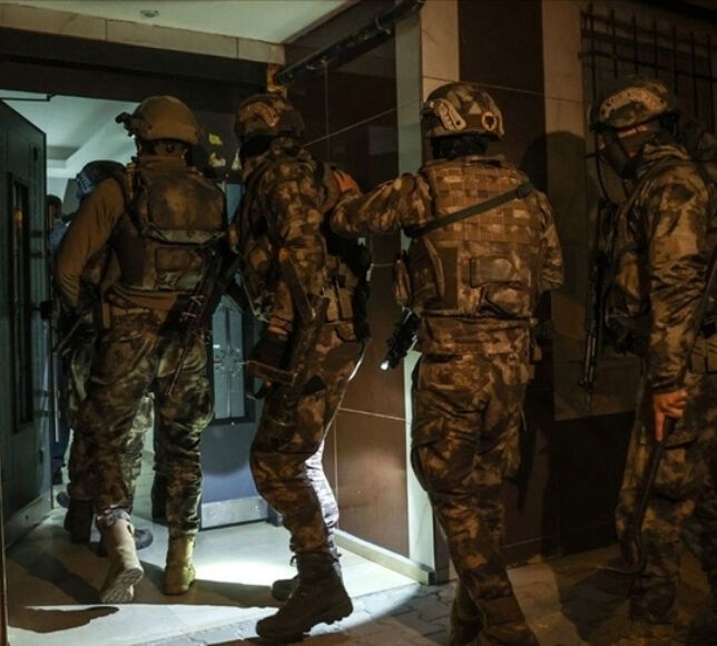 FETÖ Operasyonlarında 42 İlde 128 Kişi Tutuklandı