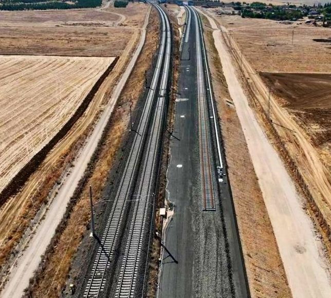 Ankara-İzmir YHT Hattında Çalışmalar Tüm Hızıyla Sürüyor
