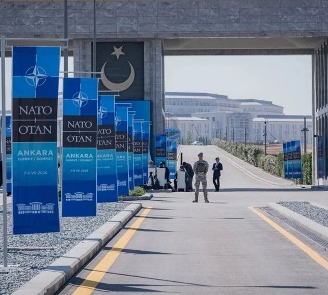 NATO Zirvesi için Tedavüle Özel Tasarımlı 5 Lira Çıkarıldı
