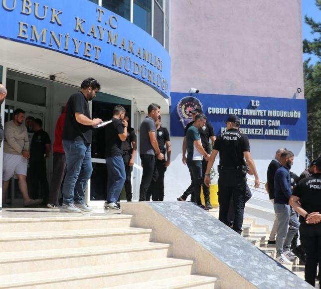Çubuk’ta Yol Denetim Noktalarını Paylaşan 36 Şüpheli Yakalandı