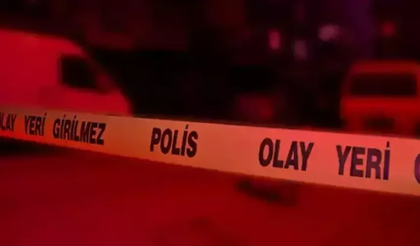 Ankara'da Gazeteciler Arasında Husumet İddiası: Rakibinin Ofisini Yakıp Canlı Yayınladı