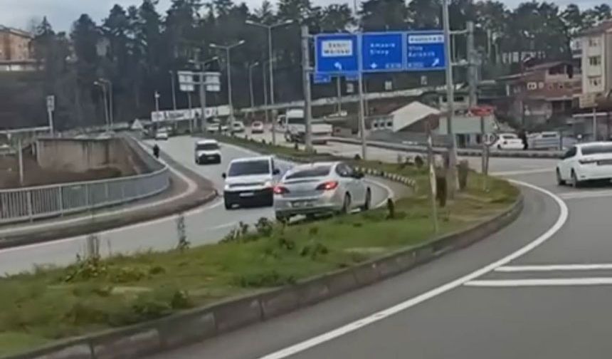Trafikte Şoke Eden Görüntü: Ters Şeritte İlerleyen Sürücü Yakalandı!