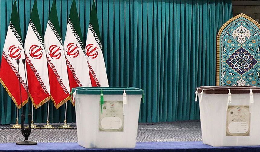 İran Yeni Cumhurbaşkanını 28 Haziran'da Seçecek