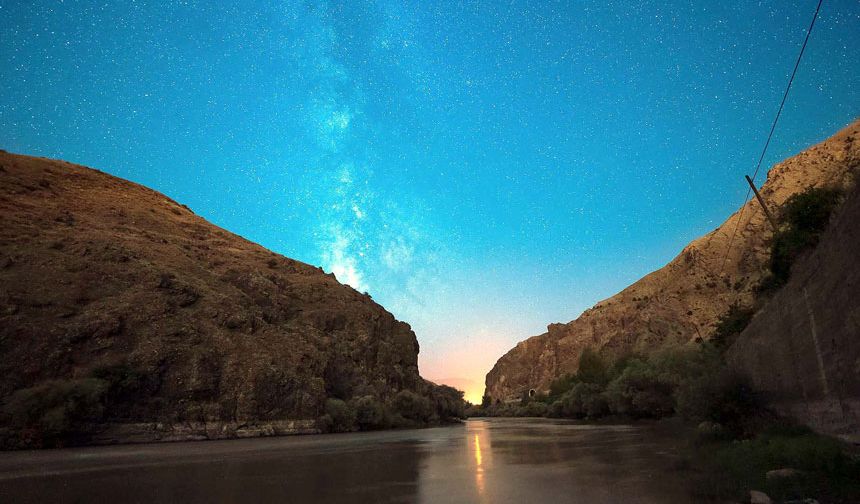 Erzincan’da Perseid Meteor Yağmuru: Muhteşem Görüntüler Yakaladı!