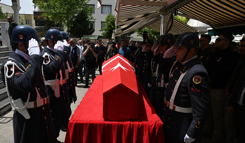 Gaziantep Şehit Astsubayı Son Yolculuğuna Uğurladı