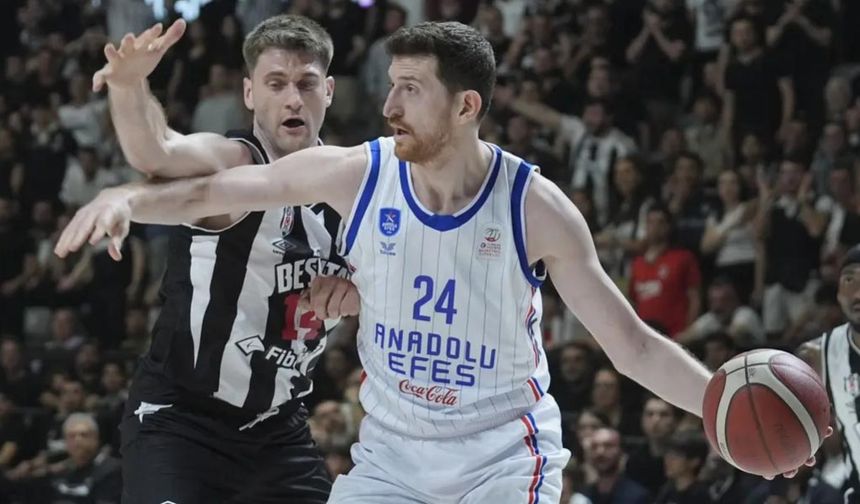 Anadolu Efes Seride 2-1 Öne Geçti