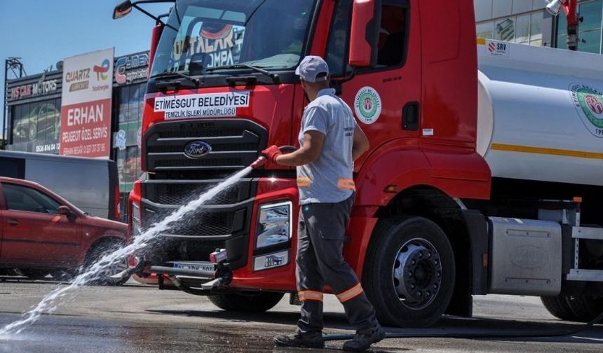 Etimesgut Belediyesi’nden Şaşmaz’da Kapsamlı Temizlik Çalışması