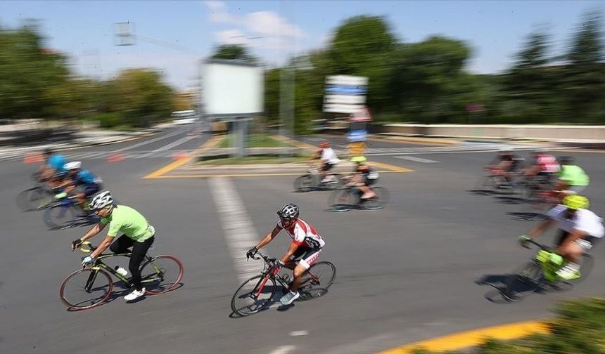 Ankara'da Bisiklet Yarışı Nedeniyle Bazı Yollar Trafiğe Kapatılıyor