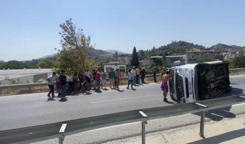 Aydın Söke’de Tekeri Patlayan Minibüs Devrildi: 7 Yaralı