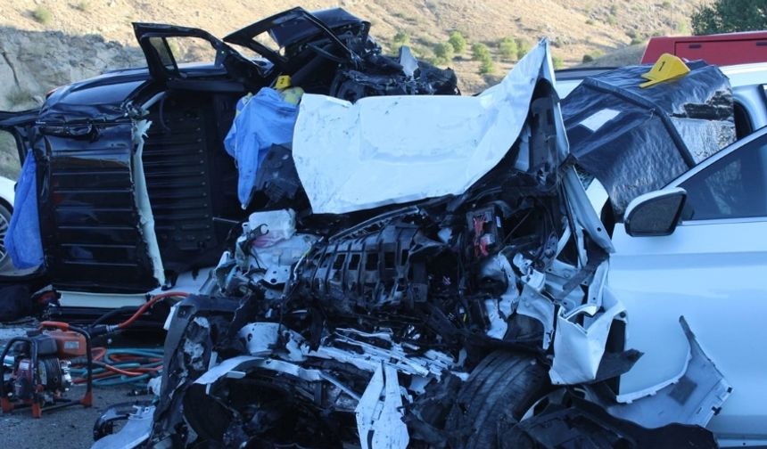 Malatya’da Can Pazarı! İki Otomobil Çarpıştı: 4 Ölü, 2 Yaralı