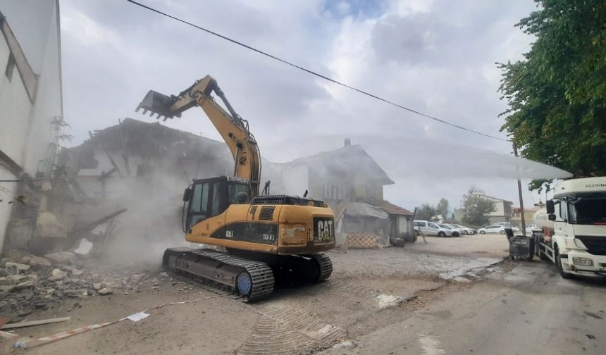 Altındağ’da Metruk Yapılarla Kararlı Mücadele