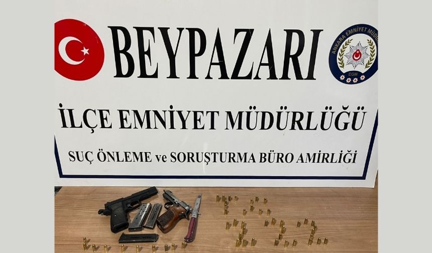 Beypazarı’nda Şüpheli Araçtan Ruhsatsız Silahlar Çıktı: 3 Gözaltı