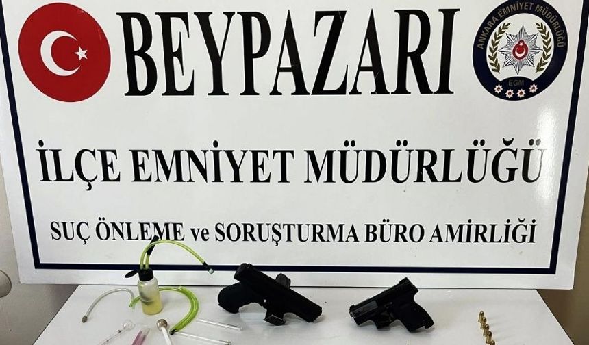 Beypazarı’nda Araçta Tabanca ve Uyuşturucu Ele Geçirildi: 1 Gözaltı