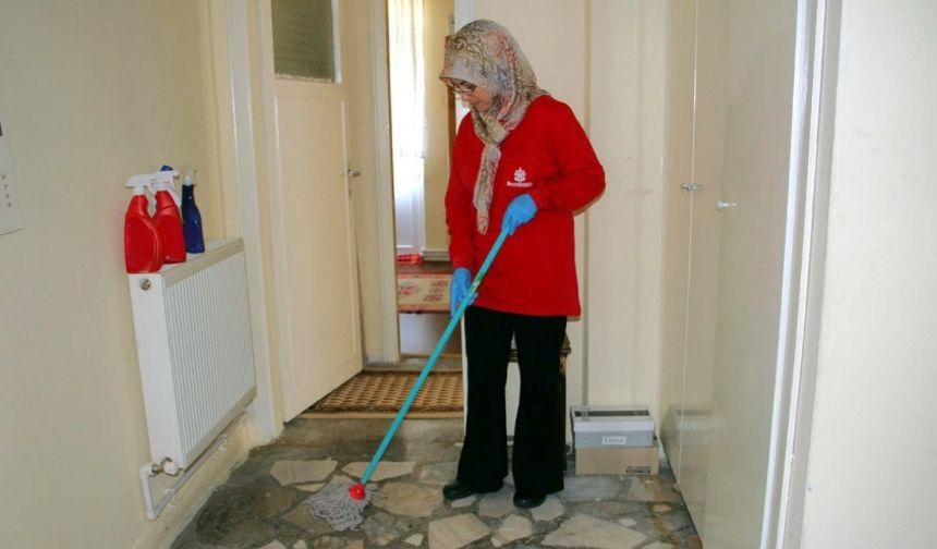Beypazarı’nda Yaşlılara Destek: Evlerde Kış Temizliği Yapılıyor