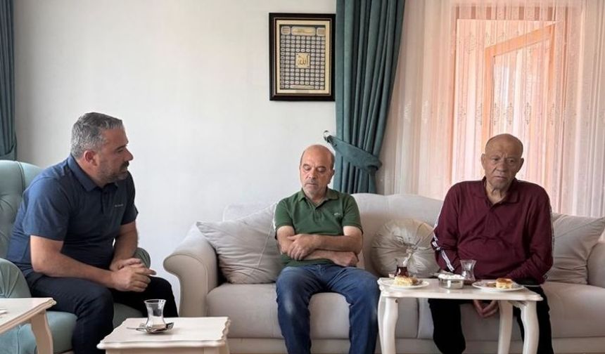 Pursaklar Belediye Başkanından Yakınını Kaybeden Ailelere Destek