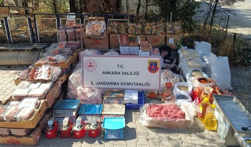 Ankara'da İş Yerine Baskın: 1 Ton Bozuk Et ve Tavuk Ele Geçirildi