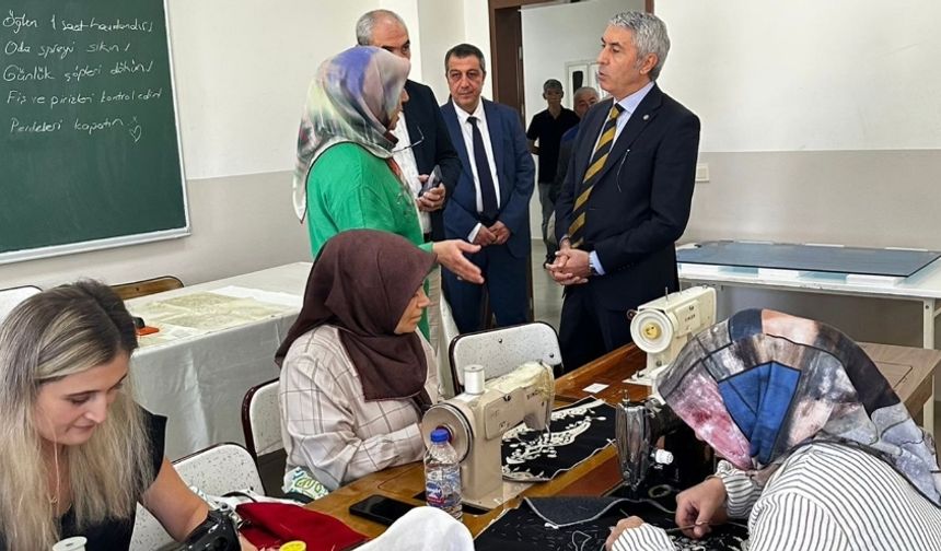 Beypazarı Kaymakamı Coşkun, Halk Eğitimi Merkezini Ziyaret Etti