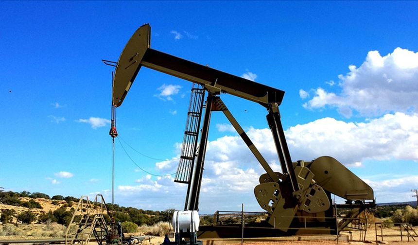 ABD’nin Rusya Yaptırımları Petrol Fiyatlarını Yükseltti