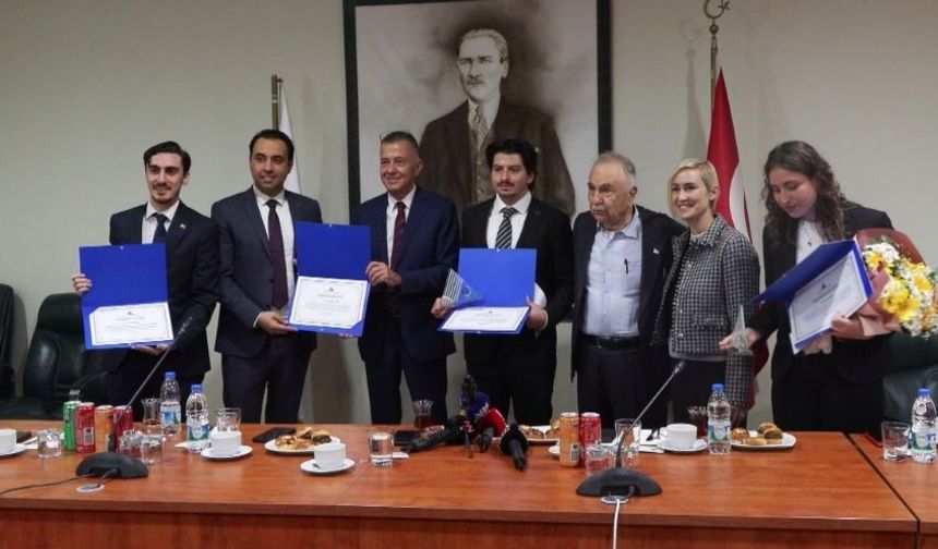 Türk Öğrenciler ICAO İnovasyon Yarışmasında Dünya Birincisi