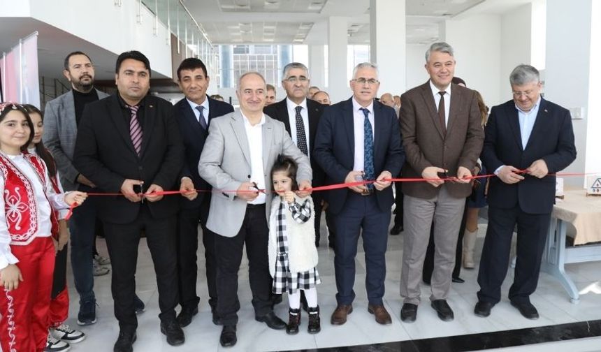 Çubuk’ta Seramik Eserler Sergisi Ziyarete Açıldı: 3 Gün Sürecek