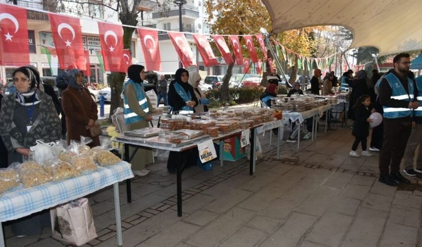 Kahramankazan’da Hayır Çarşısı: Filistin için Destek Yağdı