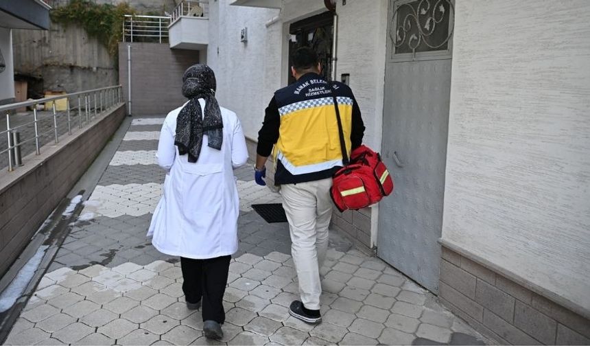 Mamak’ta Yaşlı, Engelli ve Hastalara Evde Sağlık Hizmeti Sürüyor