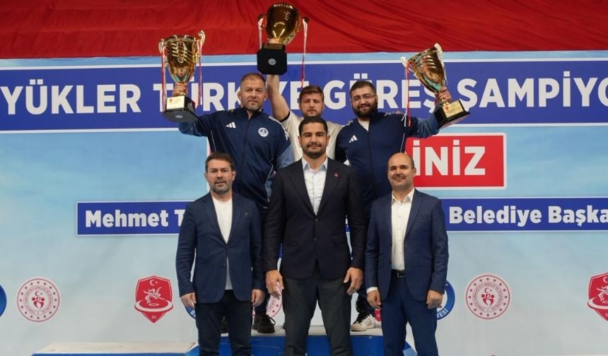 ‘Ankara ASKİ’ Türkiye Güreş Şampiyonası’nda Zirveye Çıktı