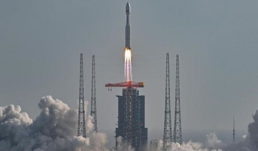 Çin Uzayda İnternet Ağı için Yeni Uydu Grubunu Fırlattı