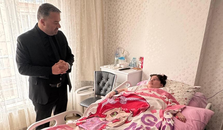 Pursaklar’da Ertuğrul Çetin’den Evde Tedavi Gören Hastalara Ziyaret