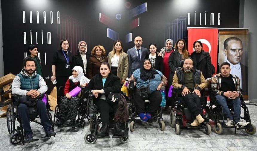 Mamak Lavanta Kültür Merkezi’nde Engelliler Günü Etkinliği