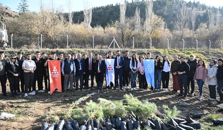 Mamak’ta Öğrenciler Sürdürülebilir Çevre için Fidan Dikti