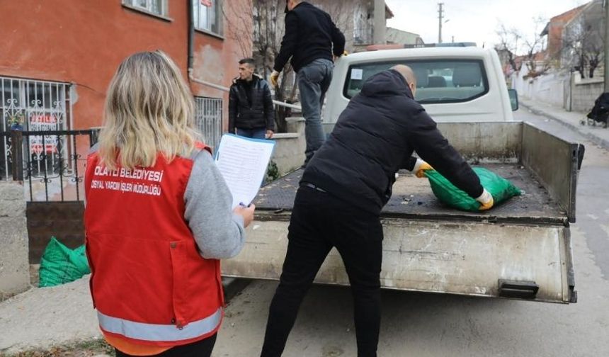 Polatlı Belediyesi’nden İhtiyaç Sahibi Ailelere Kömür Desteği