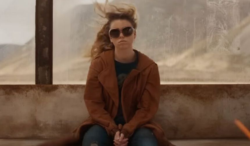 Supergirl Vizyon Yolculuğunu Son 22 Yılın En Düşük Hasılatıyla Tamamladı