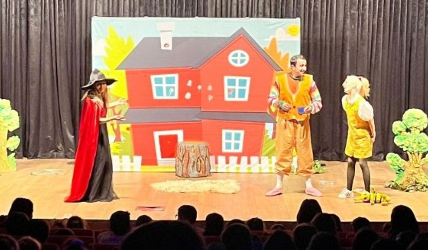 Ankara'da Ücretsiz Sanat Şöleni: Sincan Sahneleri Durmak Bilmiyor