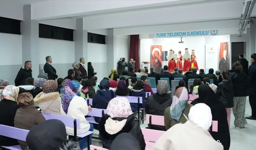 Çubuk'ta 18 Bin Öğrenci için Karne Zili Çaldı