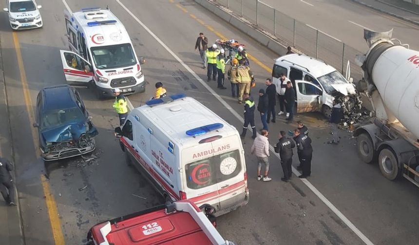Çubuk’ta Yoğun Sis Kazaya Neden Oldu: 5 Kişi Yaralandı