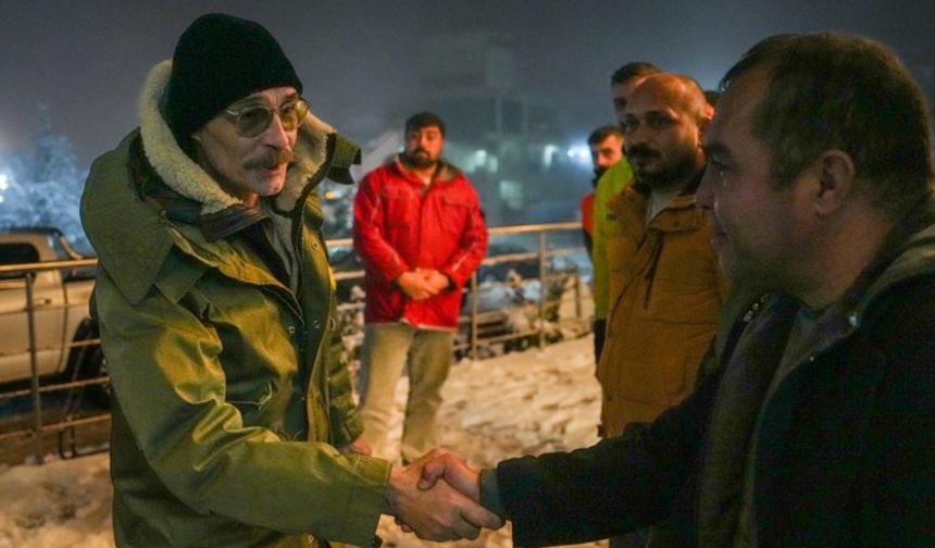 Etimesgut’ta Kar Mesaisi: Erdal Beşikcioğlu Sahadaydı