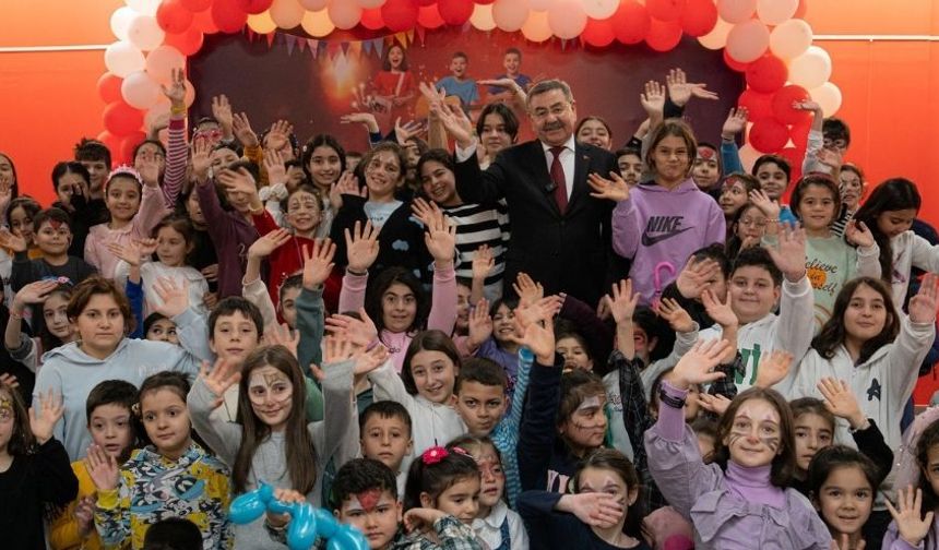 Gölbaşı’nda Yarıyıl Coşkusu: Yakup Odabaşı Çocuklarla Bir Araya Geldi