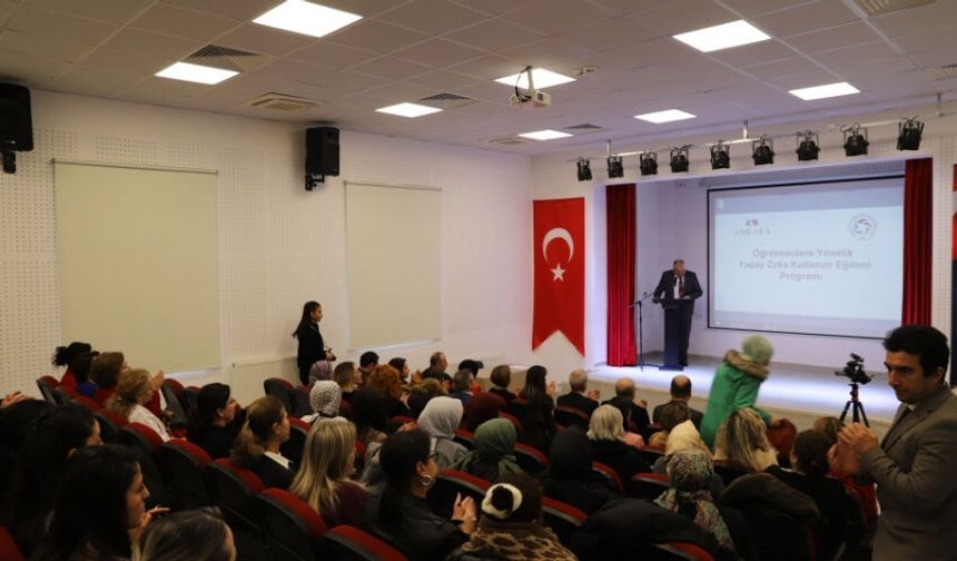 Gölbaşı’nda Dijital Dönüşüm: Öğretmenler Yapay Zekayı Öğrendi