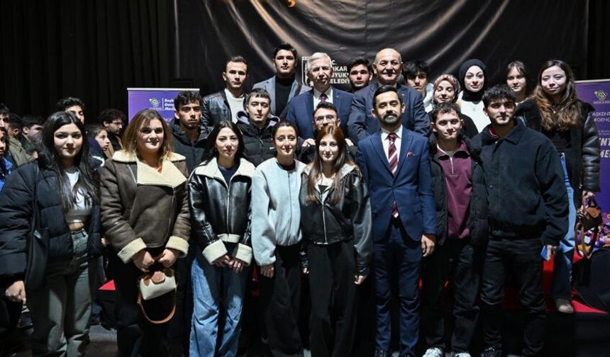 Kalecik’te İlk İftar Sofrası Gençlerle Kuruldu