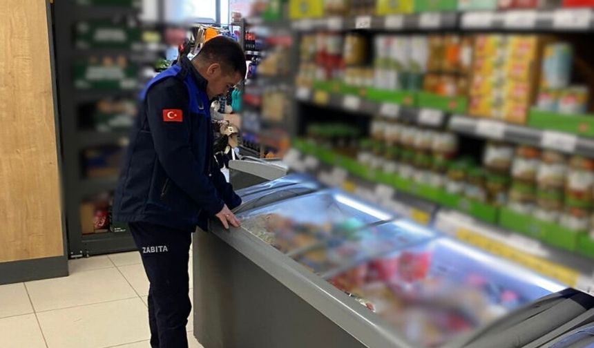 Kalecik’te Zabıta Ekiplerinden Marketlere Sıkı Denetim