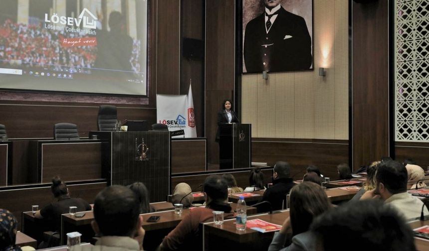 Keçiören Belediyesi Personeline LÖSEV’den Bilgilendirme Semineri