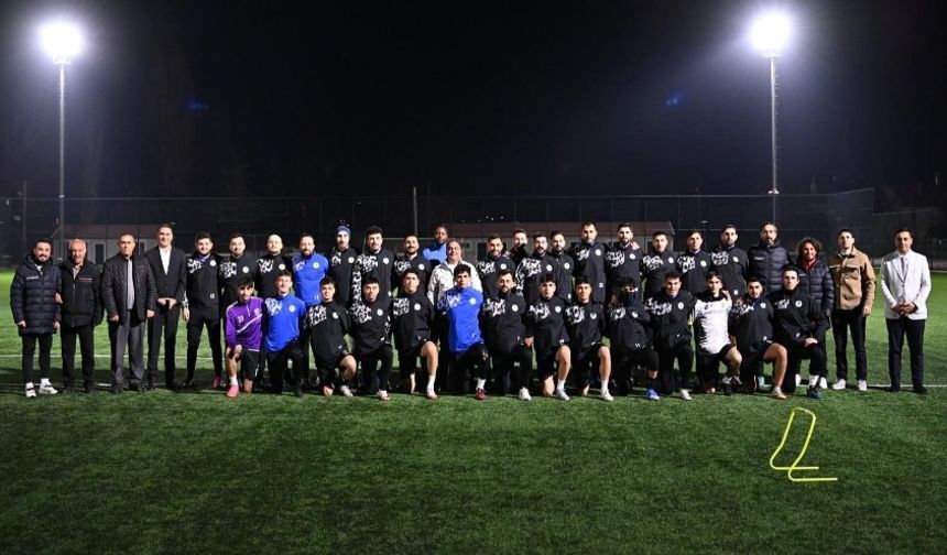 Mamak Belediyesi SK Namağlup Liderliğini Sürdürüyor