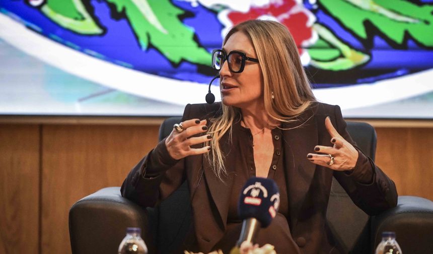 Dilek Hanif BELMEK’in “Moda Koridoru”nda Kursiyerlerle Buluştu