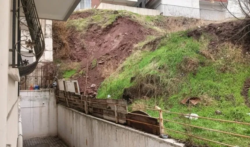 Mamak’ta Toprak Kayması: Birçok Bina Çökme Tehlikesiyle Karşı Karşıya