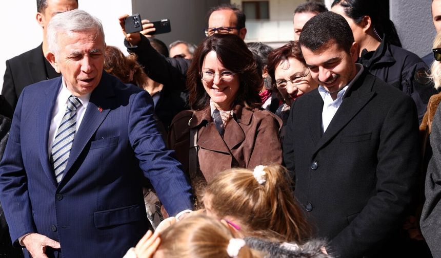 Esat Hal Açılışında Başkan Güner’den Belediyecilik Vurgusu