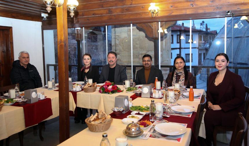 Hindistan’ın Ankara Büyükelçisi Beypazarı’nda İftar Yaptı